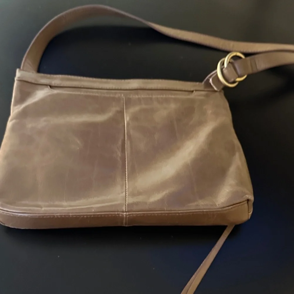 HOBO Tan Leather Crossbody Bag - Picture 5 of 7